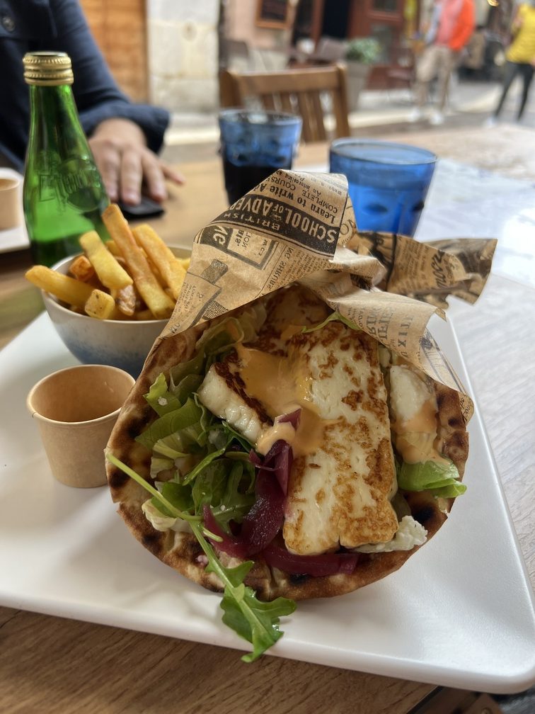 IMG_9592Annecy Kalâpita