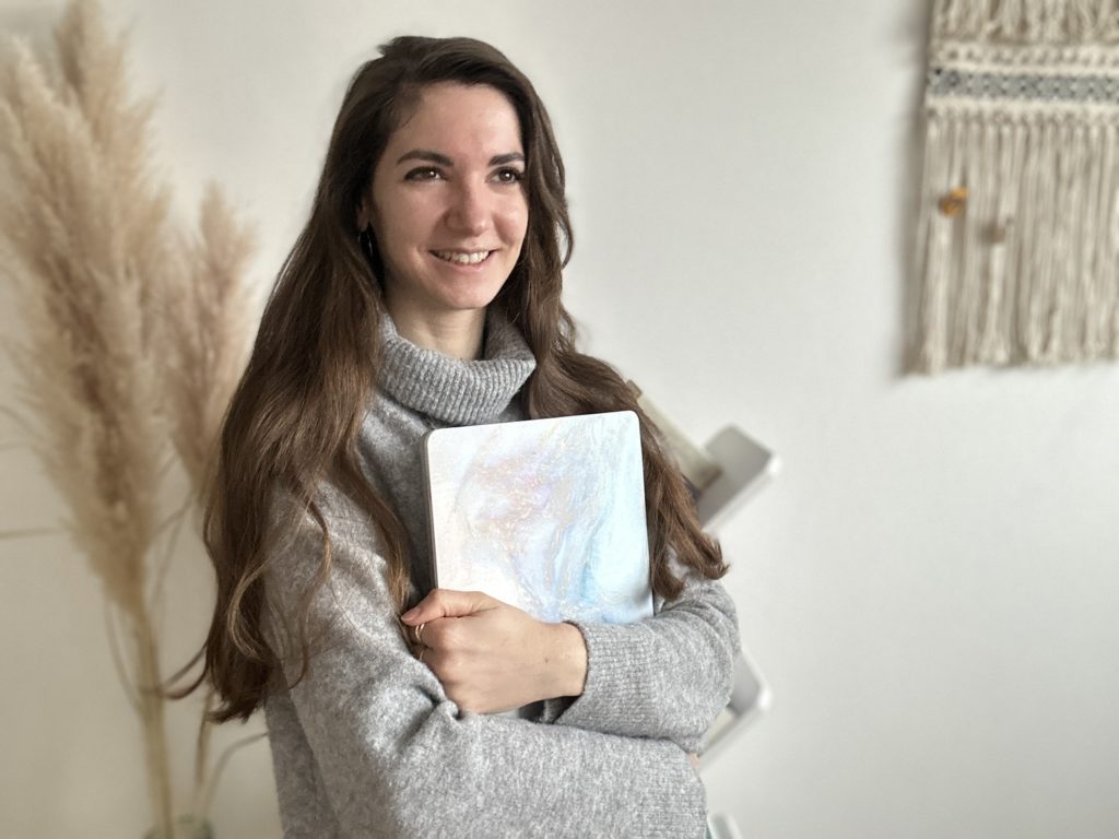 Nelly Mercier assistante marketing digitale